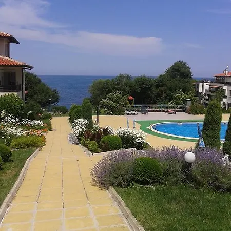 Caprice In Lozenec Naousa