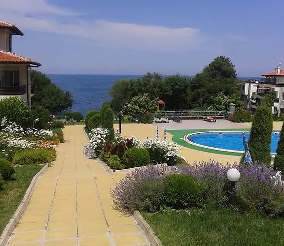 Caprice In Lozenec Китен